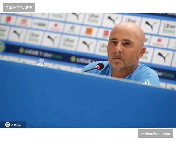 马赛检察院就此前球迷骚乱事件提起诉讼，俱乐部面临空场处罚风险